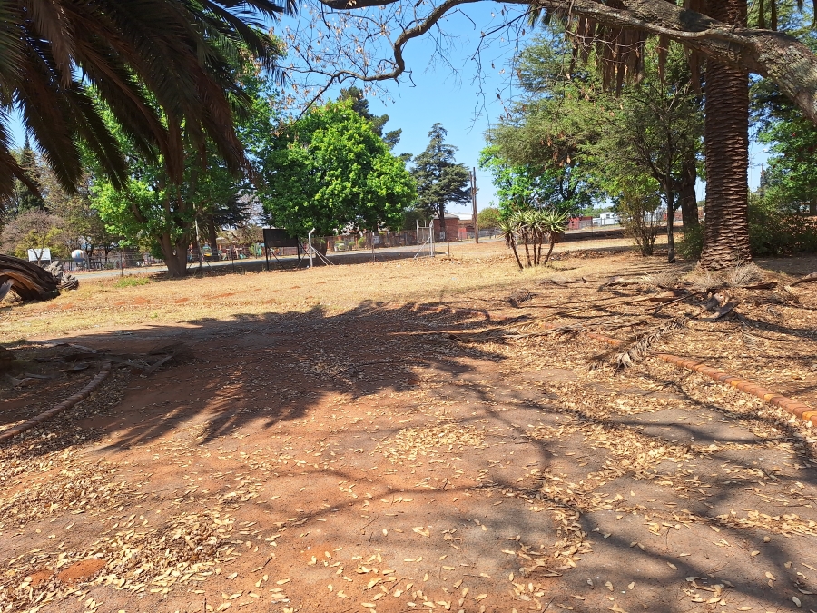 5 Bedroom Property for Sale in Oatlands Gauteng