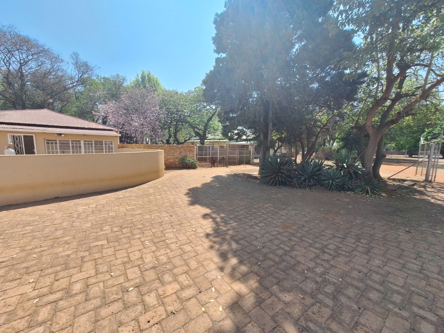 5 Bedroom Property for Sale in Oatlands Gauteng