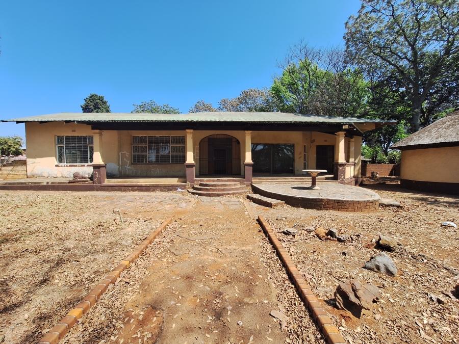 5 Bedroom Property for Sale in Oatlands Gauteng