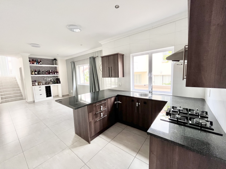 3 Bedroom Property for Sale in Blue Valley Golf Estate Gauteng