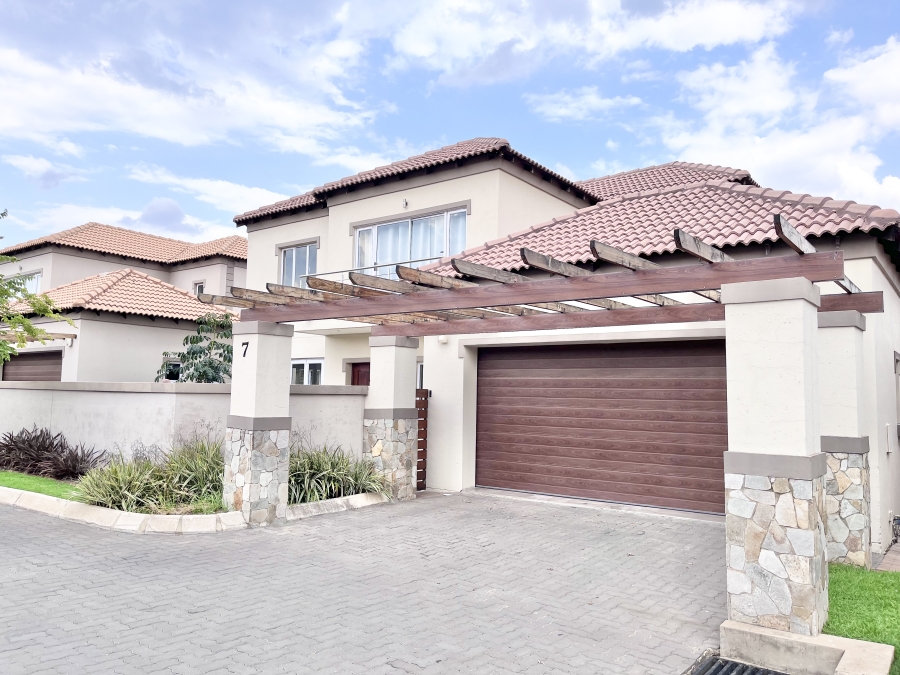 3 Bedroom Property for Sale in Blue Valley Golf Estate Gauteng
