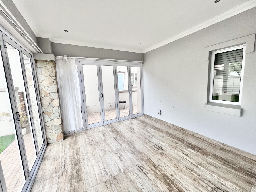 3 Bedroom Property for Sale in Blue Valley Golf Estate Gauteng