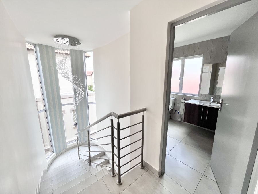 3 Bedroom Property for Sale in Blue Valley Golf Estate Gauteng