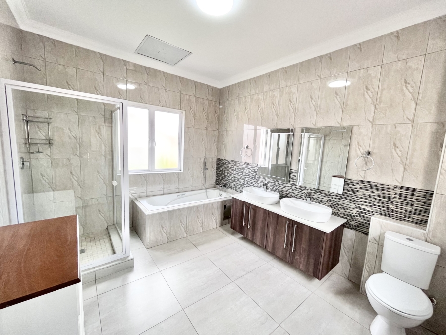 3 Bedroom Property for Sale in Blue Valley Golf Estate Gauteng