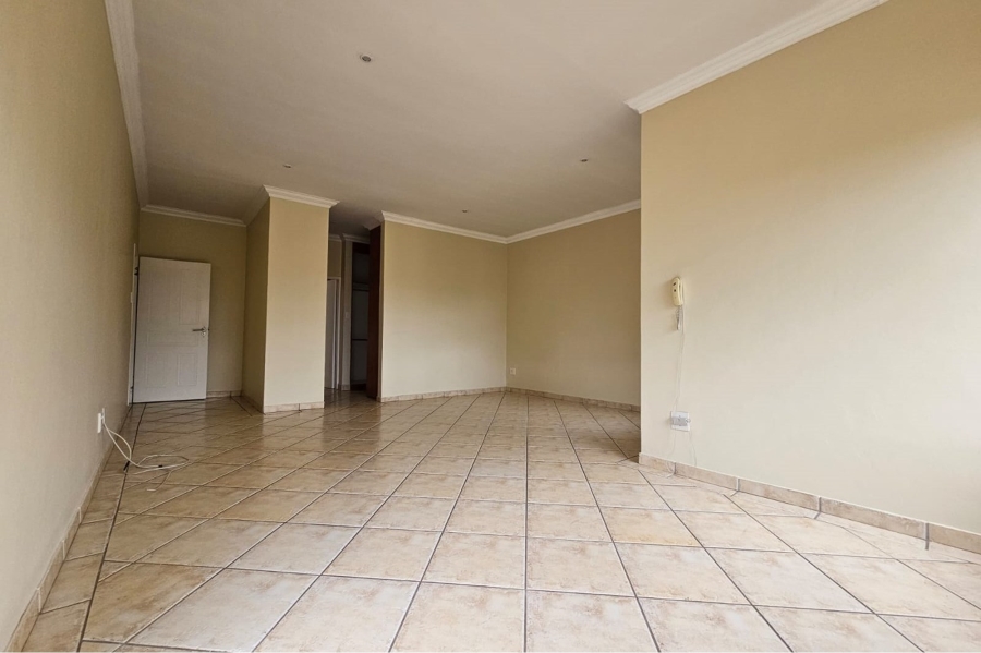 To Let 5 Bedroom Property for Rent in Blue Valley Golf Estate Gauteng