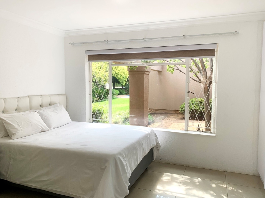 To Let 1 Bedroom Property for Rent in Douglasdale Gauteng