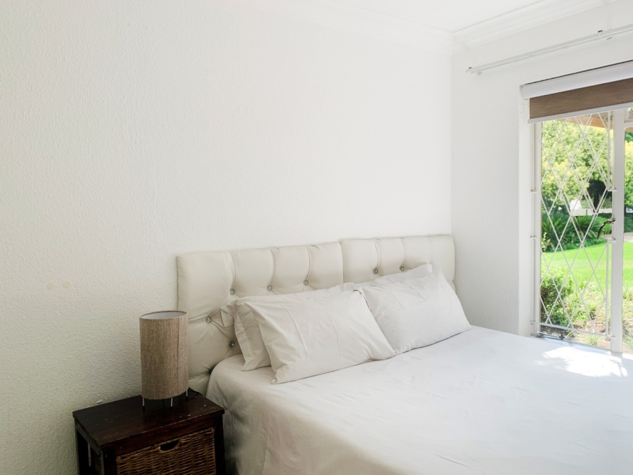 To Let 1 Bedroom Property for Rent in Douglasdale Gauteng