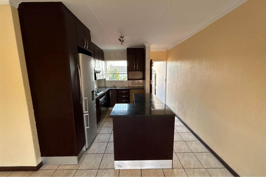 3 Bedroom Property for Sale in Vorna Valley Gauteng
