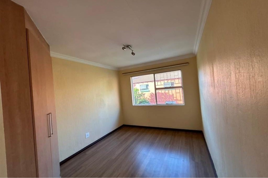 3 Bedroom Property for Sale in Vorna Valley Gauteng
