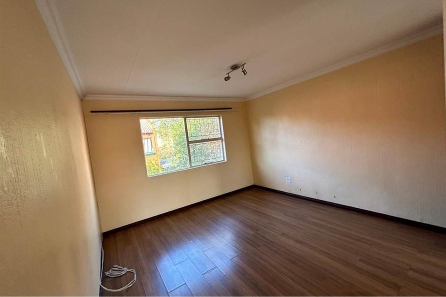 3 Bedroom Property for Sale in Vorna Valley Gauteng