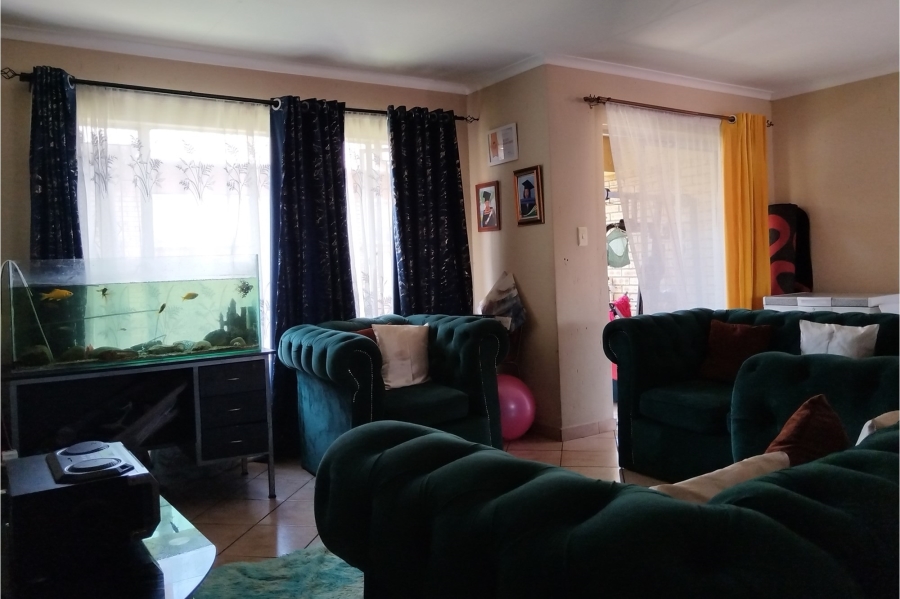2 Bedroom Property for Sale in Cason Gauteng