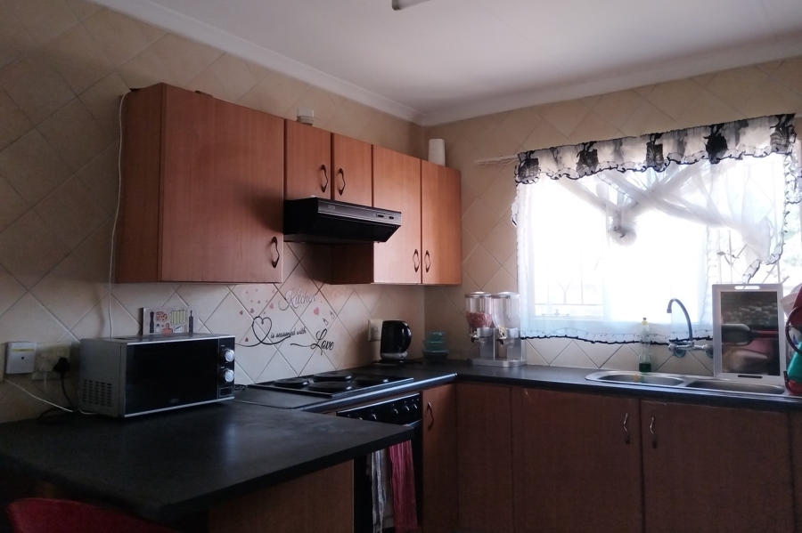 2 Bedroom Property for Sale in Cason Gauteng