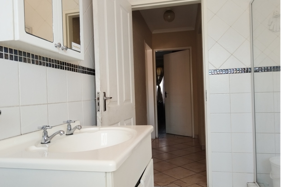 2 Bedroom Property for Sale in Cason Gauteng
