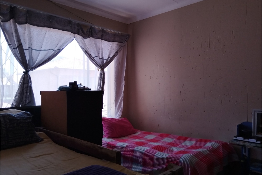 2 Bedroom Property for Sale in Cason Gauteng