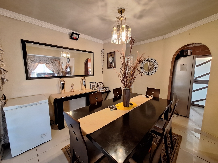 3 Bedroom Property for Sale in Protea Glen Gauteng