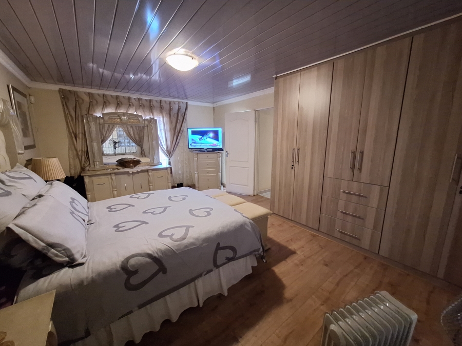 3 Bedroom Property for Sale in Protea Glen Gauteng