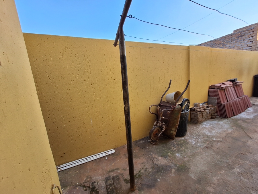 3 Bedroom Property for Sale in Protea Glen Gauteng