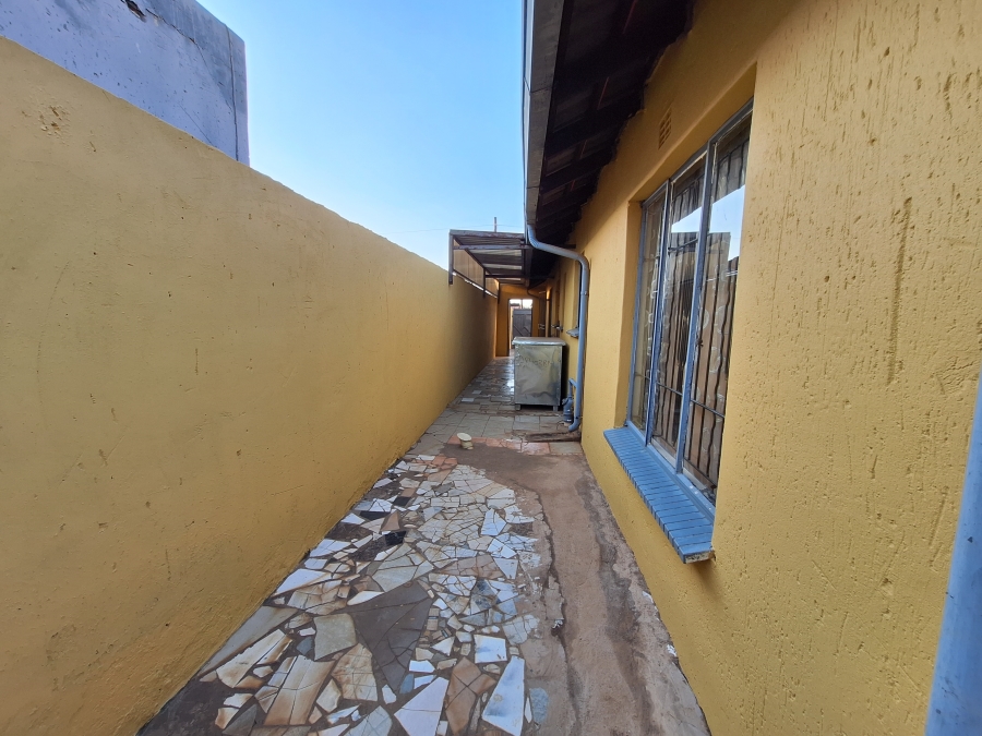 3 Bedroom Property for Sale in Protea Glen Gauteng