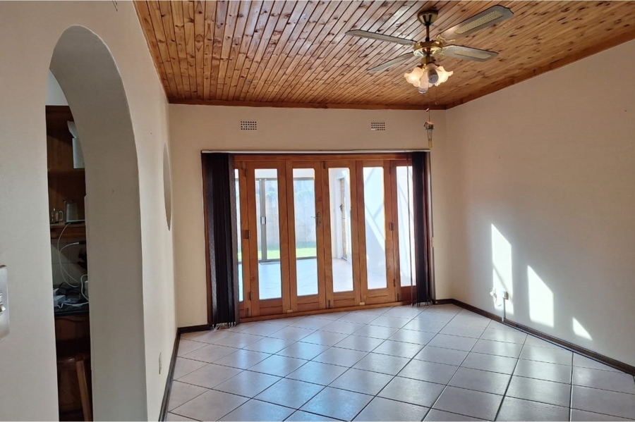 4 Bedroom Property for Sale in Vanderbijlpark SE 7 Gauteng