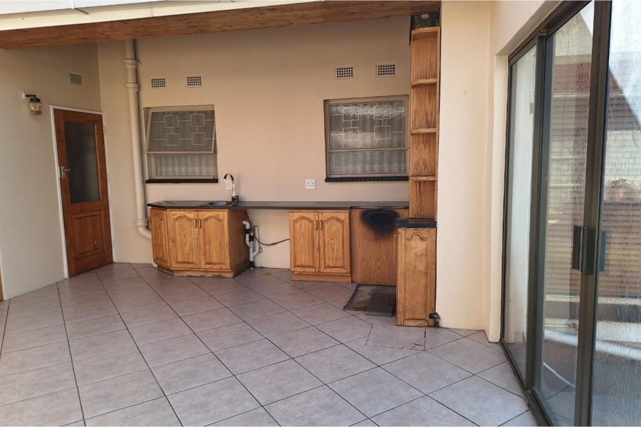 4 Bedroom Property for Sale in Vanderbijlpark SE 7 Gauteng
