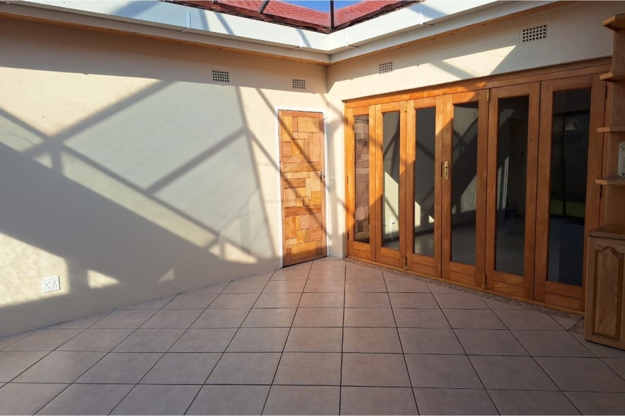 4 Bedroom Property for Sale in Vanderbijlpark SE 7 Gauteng