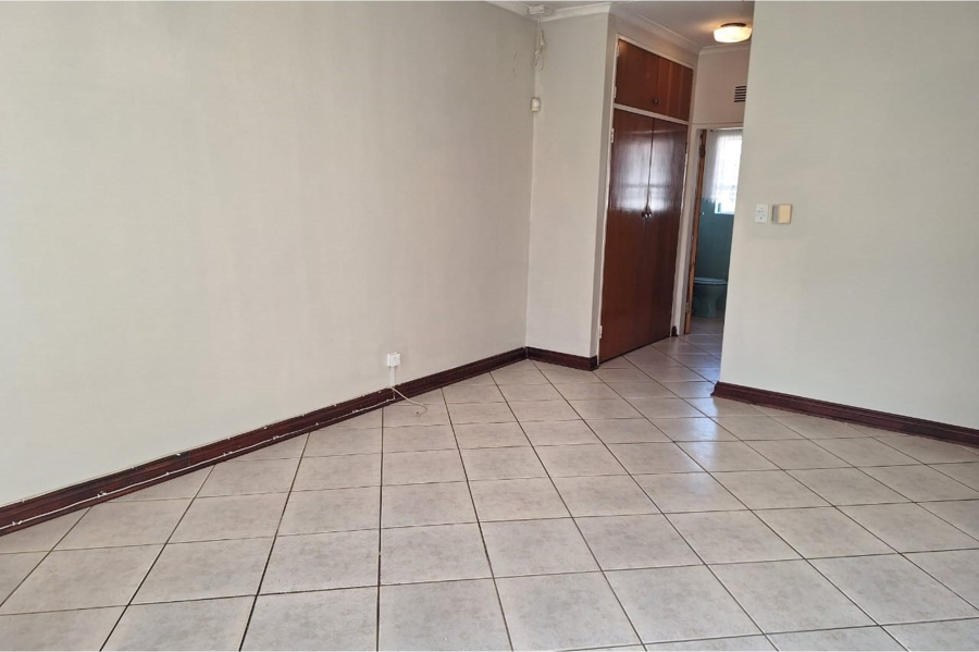 4 Bedroom Property for Sale in Vanderbijlpark SE 7 Gauteng
