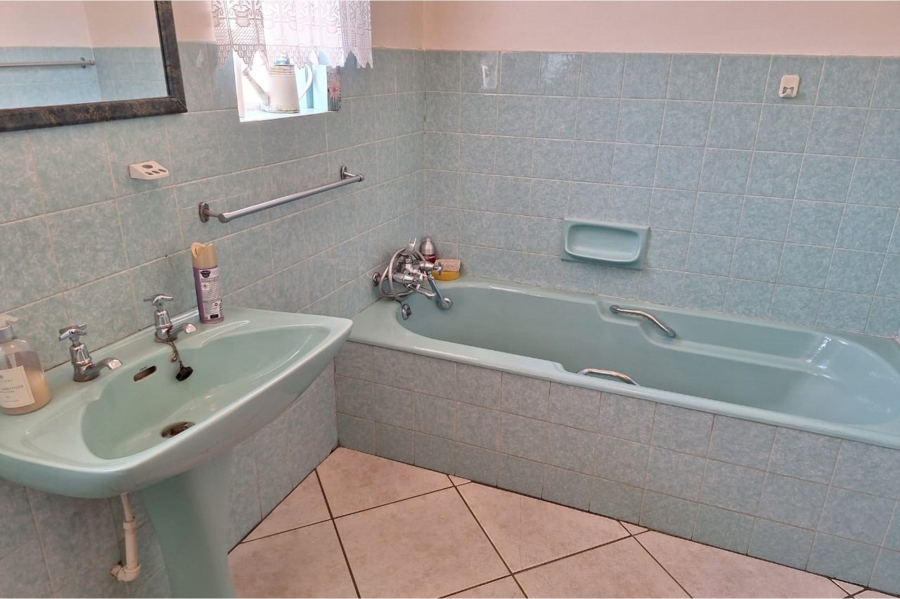 4 Bedroom Property for Sale in Vanderbijlpark SE 7 Gauteng