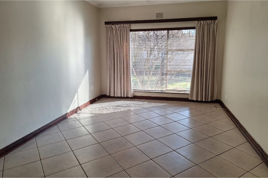 4 Bedroom Property for Sale in Vanderbijlpark SE 7 Gauteng