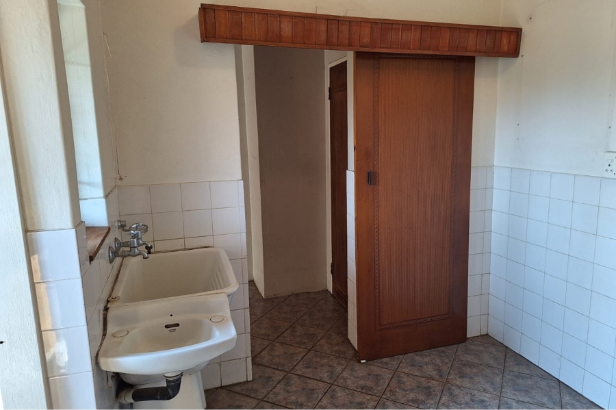 4 Bedroom Property for Sale in Vanderbijlpark SE 7 Gauteng