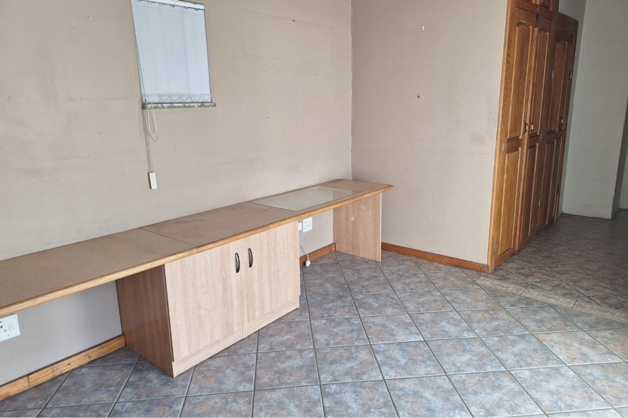 4 Bedroom Property for Sale in Vanderbijlpark SE 7 Gauteng