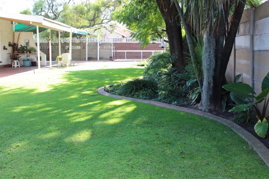 4 Bedroom Property for Sale in Vanderbijlpark SE 7 Gauteng