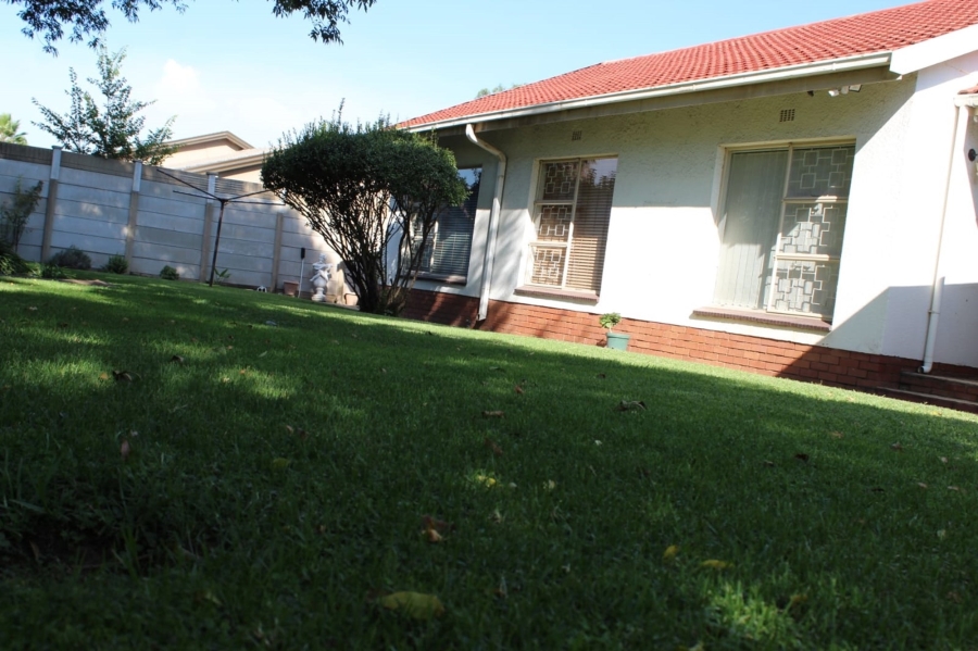4 Bedroom Property for Sale in Vanderbijlpark SE 7 Gauteng