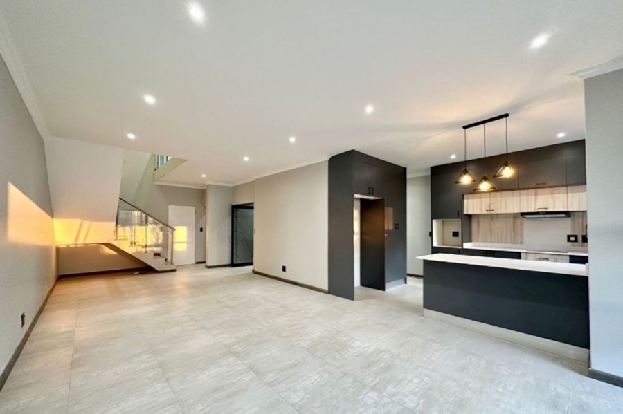 3 Bedroom Property for Sale in Bryanston Gauteng