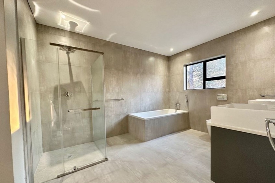3 Bedroom Property for Sale in Bryanston Gauteng