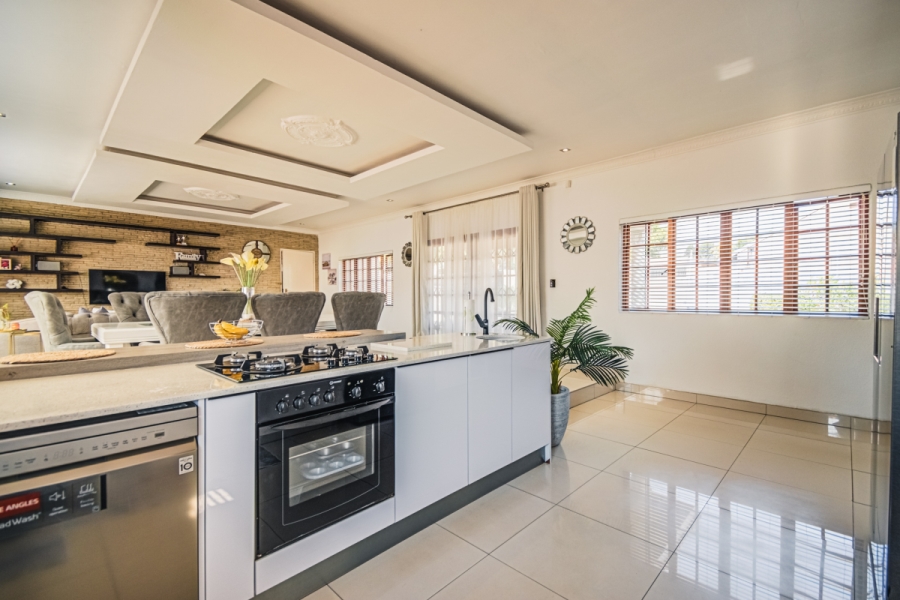 3 Bedroom Property for Sale in Edenvale Central Gauteng