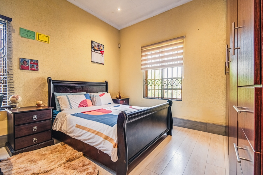 3 Bedroom Property for Sale in Edenvale Central Gauteng