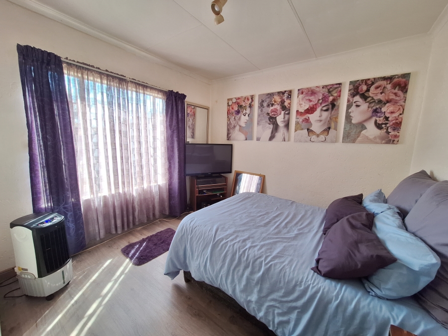 2 Bedroom Property for Sale in Sugar Bush Estate Gauteng