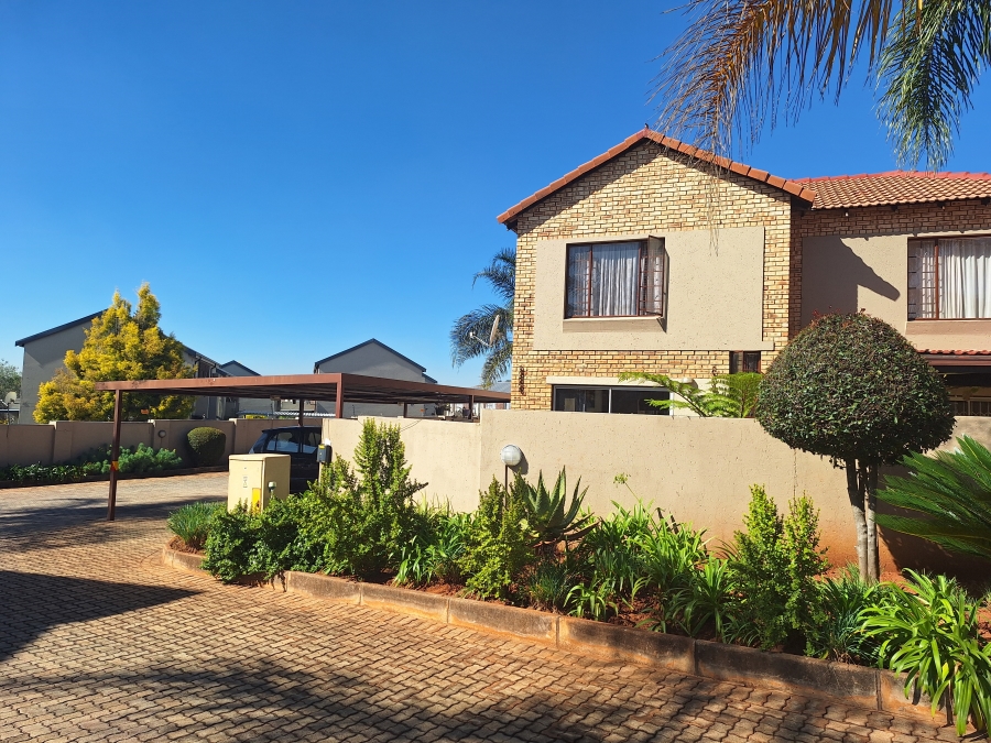 2 Bedroom Property for Sale in Sugar Bush Estate Gauteng