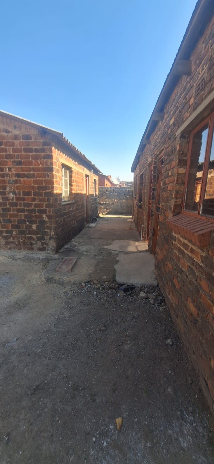2 Bedroom Property for Sale in Makulong Gauteng