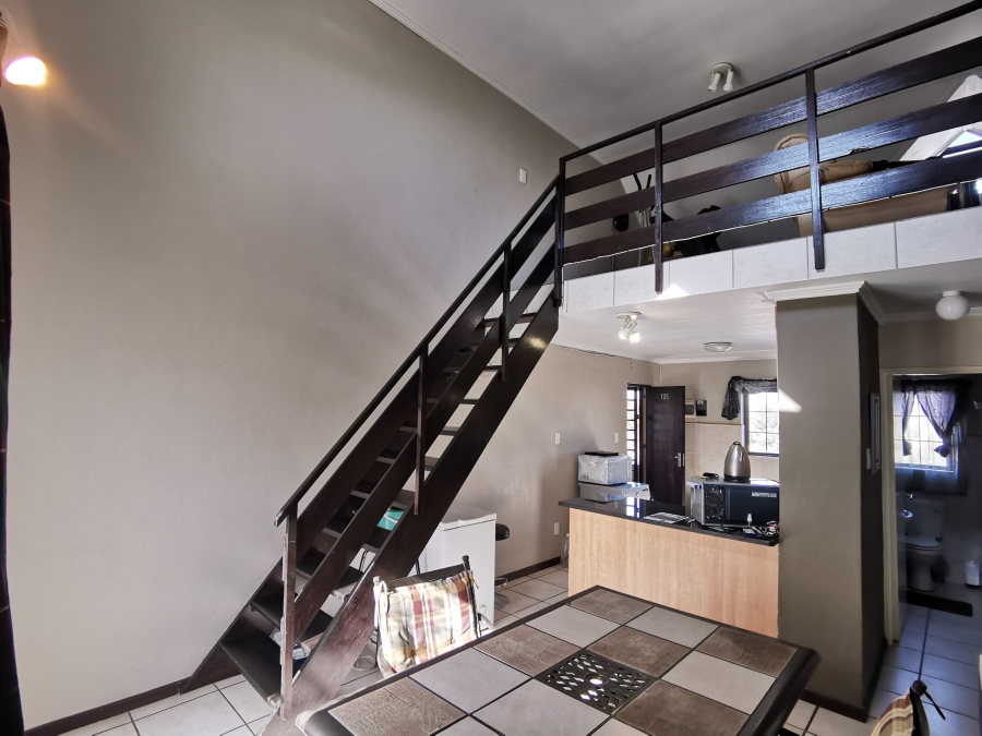 2 Bedroom Property for Sale in Kosmosdal Gauteng