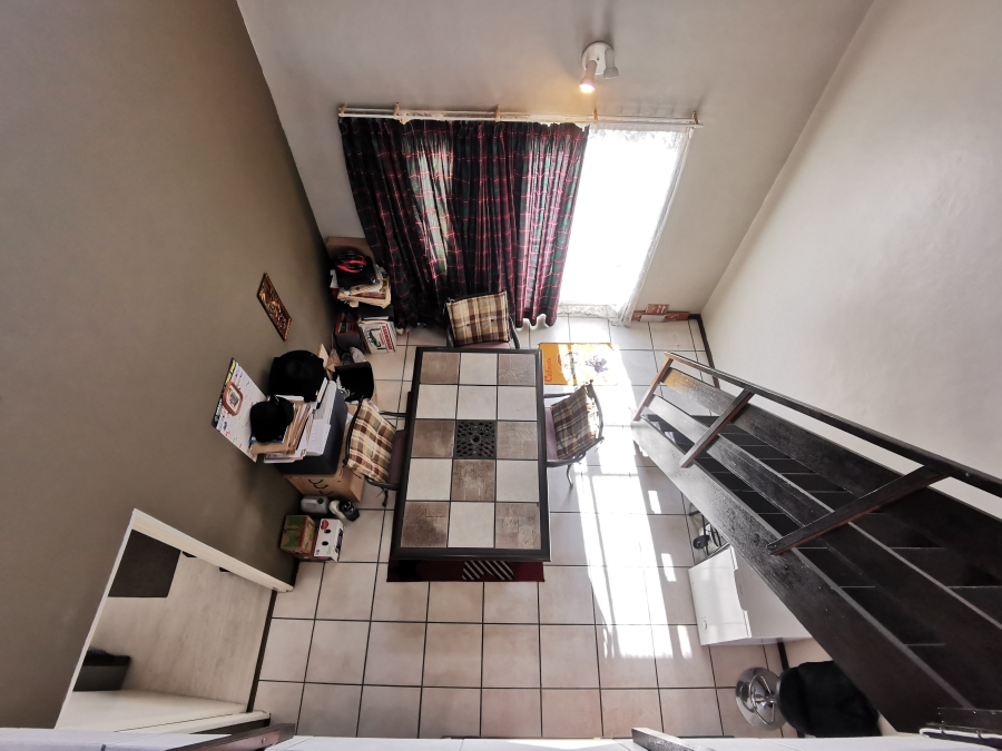 2 Bedroom Property for Sale in Kosmosdal Gauteng