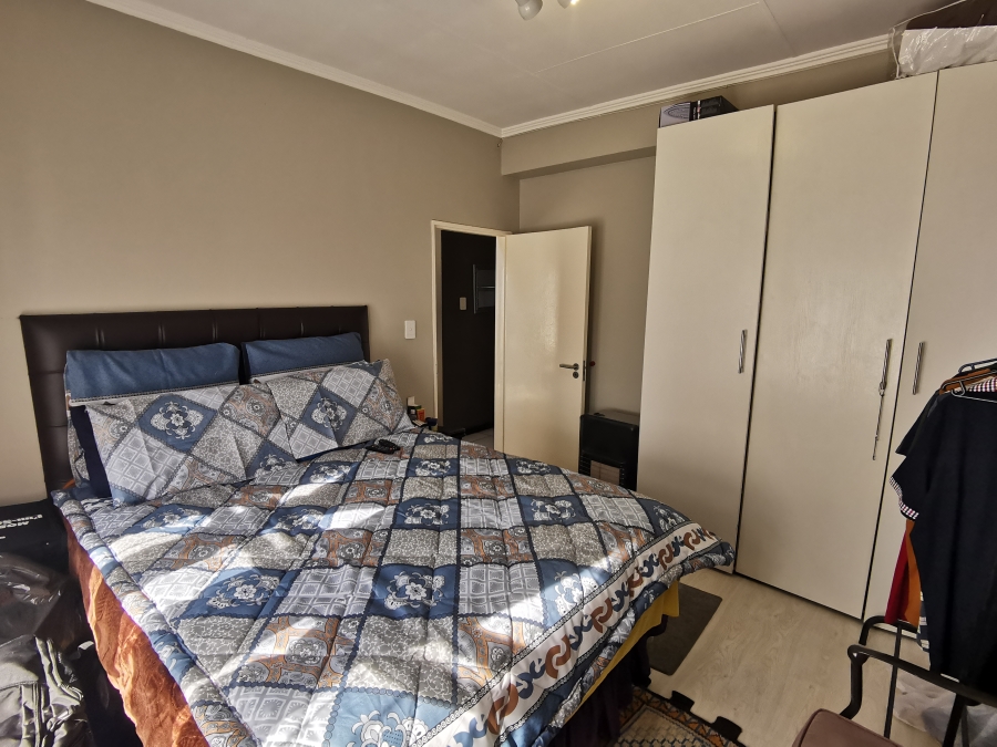 2 Bedroom Property for Sale in Kosmosdal Gauteng