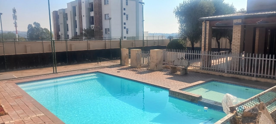 To Let 1 Bedroom Property for Rent in Ferndale Gauteng