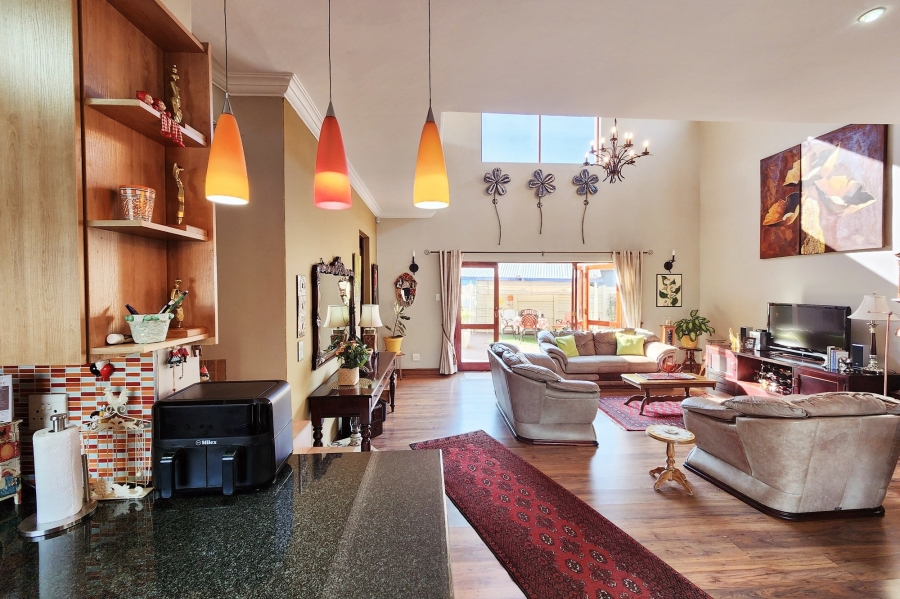 5 Bedroom Property for Sale in Valhalla Gauteng