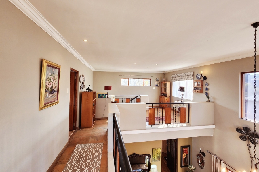 5 Bedroom Property for Sale in Valhalla Gauteng