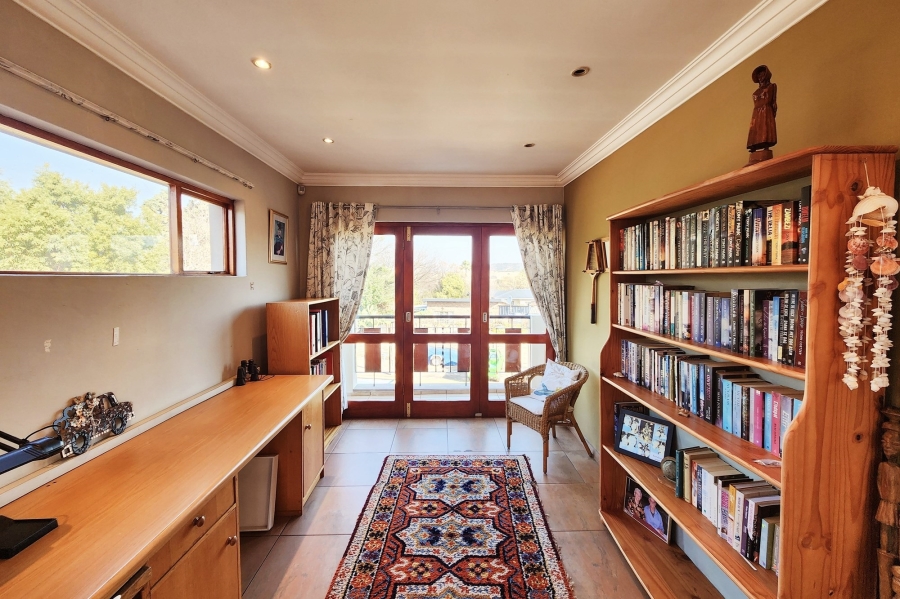 5 Bedroom Property for Sale in Valhalla Gauteng