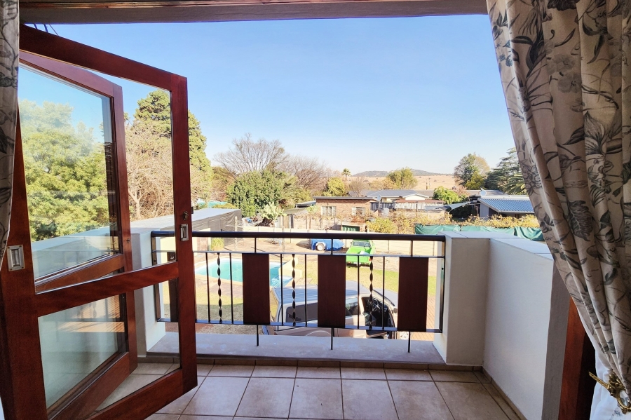 5 Bedroom Property for Sale in Valhalla Gauteng