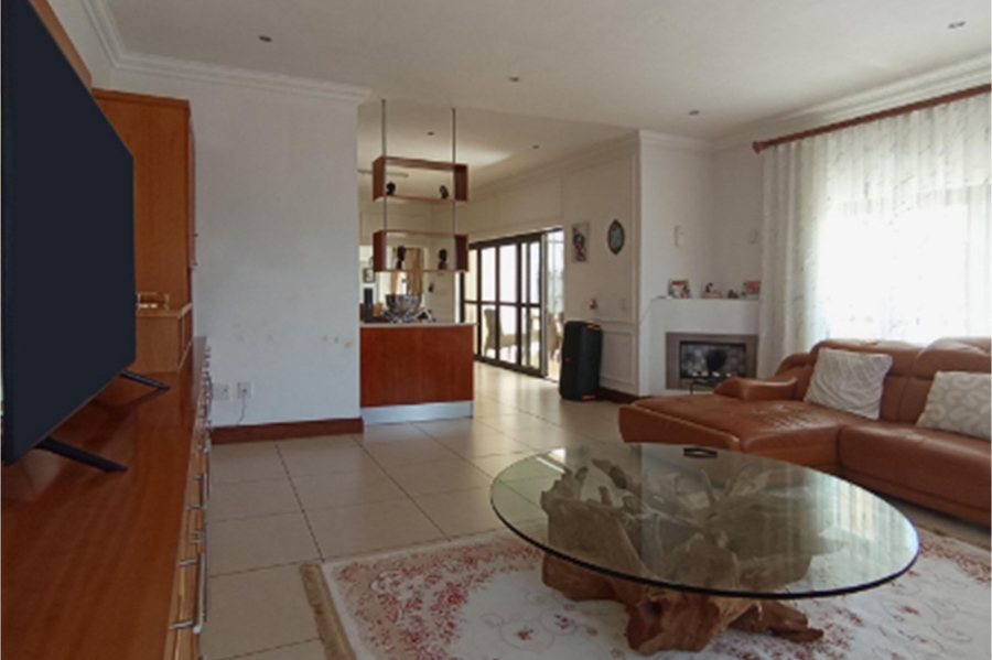 5 Bedroom Property for Sale in Mooikloof Gauteng
