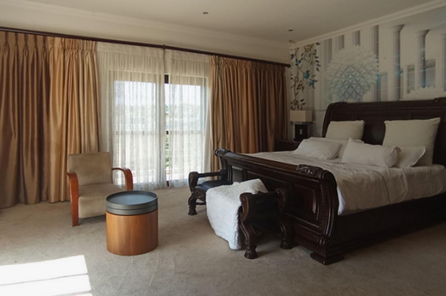 5 Bedroom Property for Sale in Mooikloof Gauteng