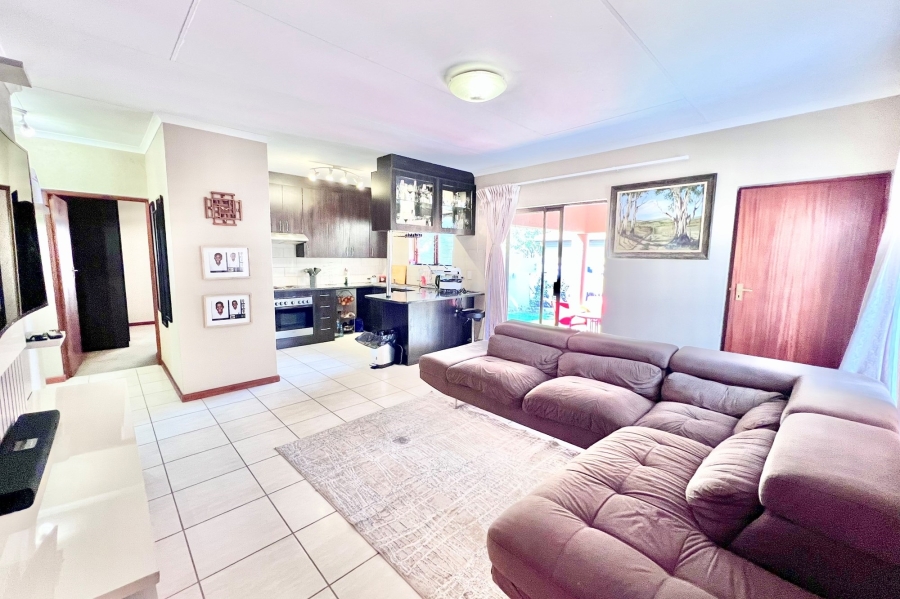 To Let 3 Bedroom Property for Rent in Noordwyk Gauteng